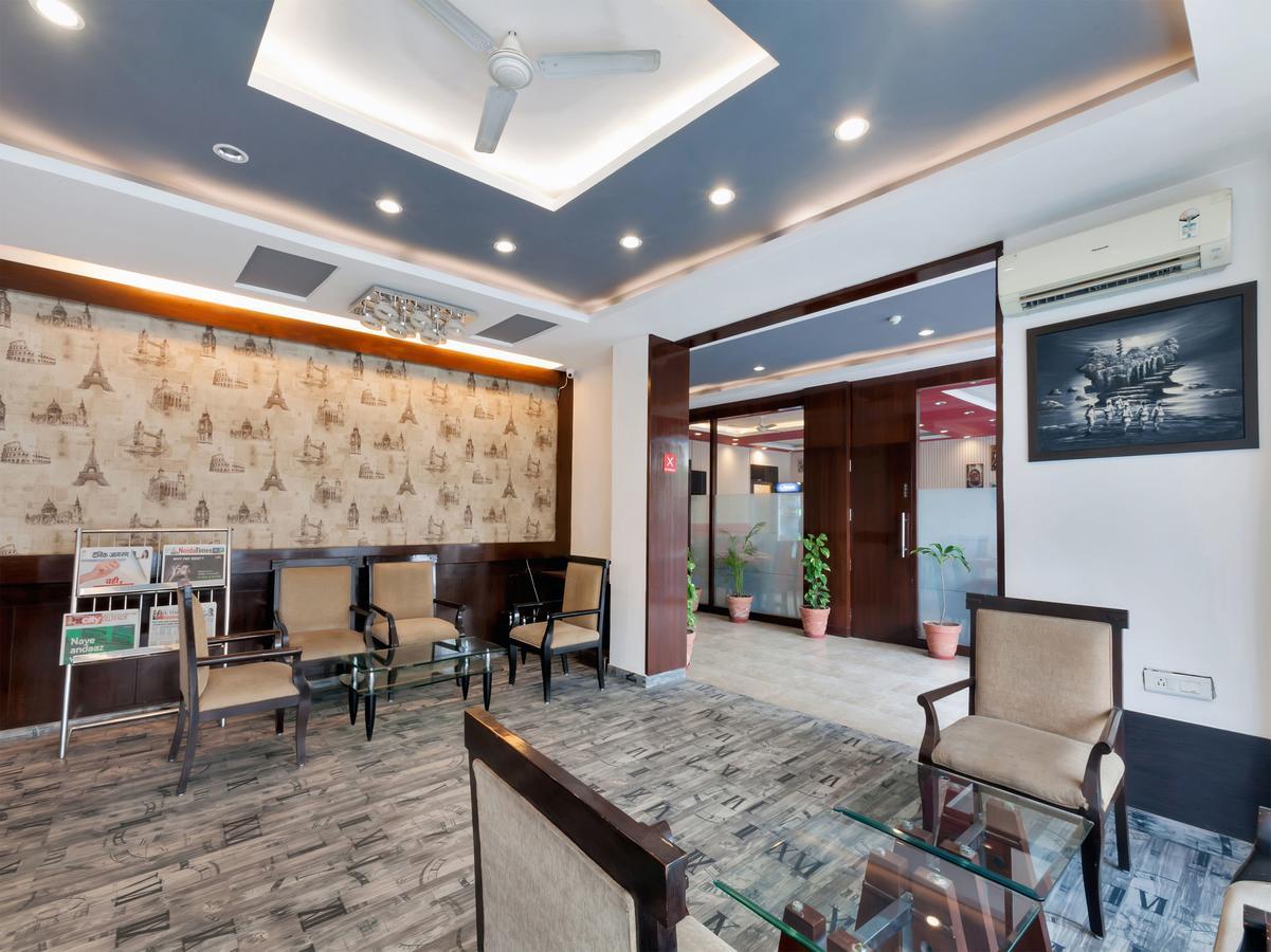 Oyo 9841 The Vivir 1 Hotel Noida Bagian luar foto