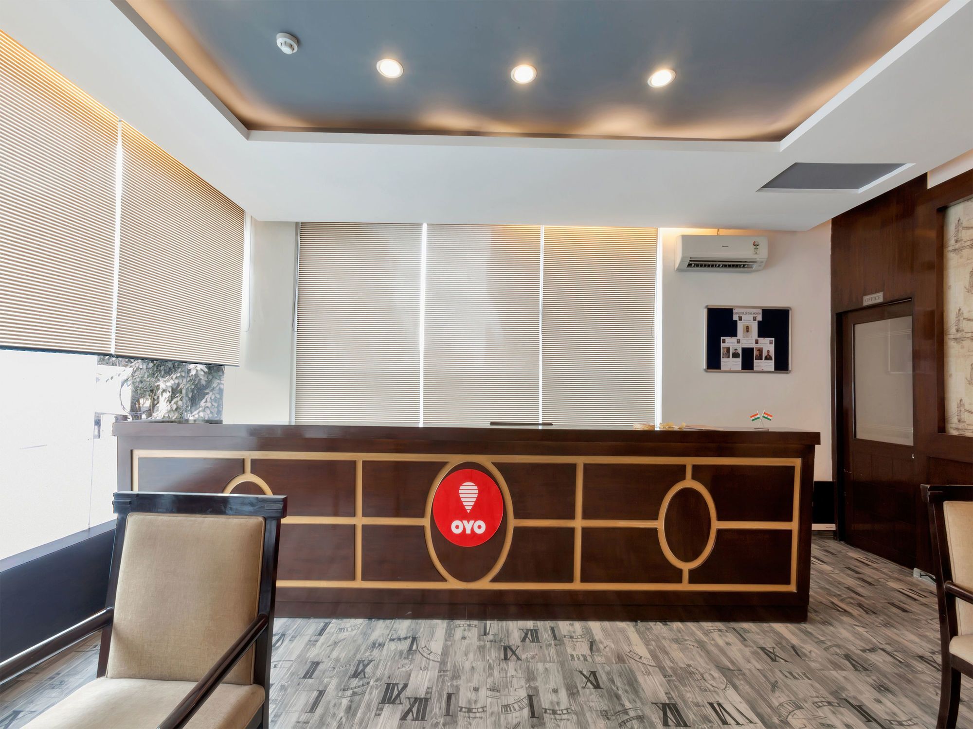 Oyo 9841 The Vivir 1 Hotel Noida Bagian luar foto